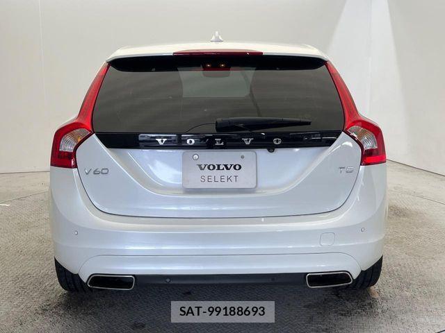 Volvo V60 2017-04 6999049-19