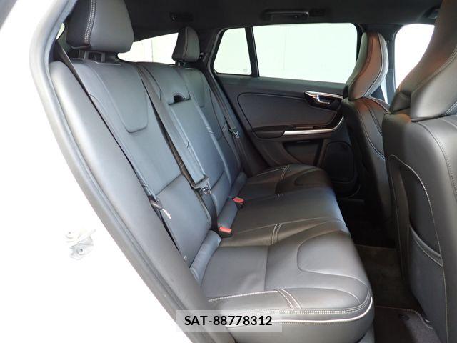 Volvo V60 2015-05 6999046-21