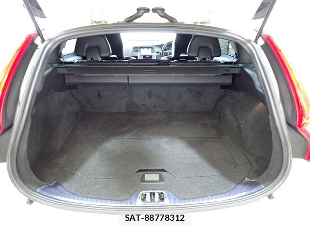 Volvo V60 2015-05 6999046-22