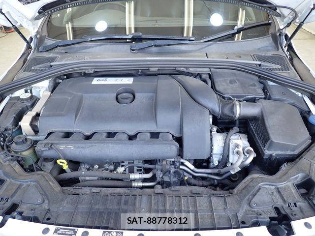 Volvo V60 2015-05 6999046-24