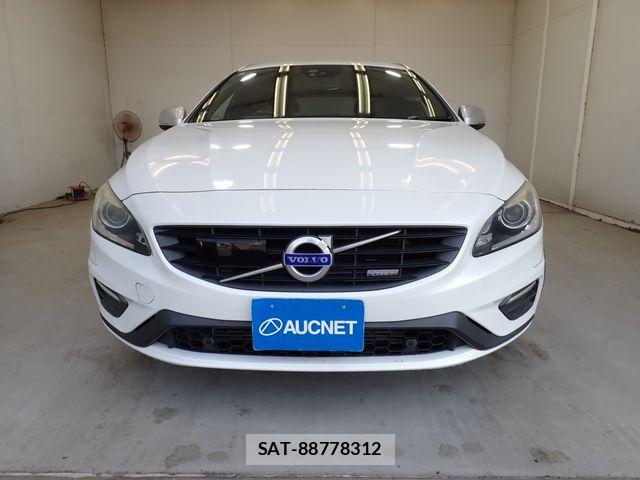 Volvo V60 2015-05 6999046-5