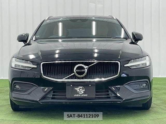 Volvo V60 2019-09 7226765-11