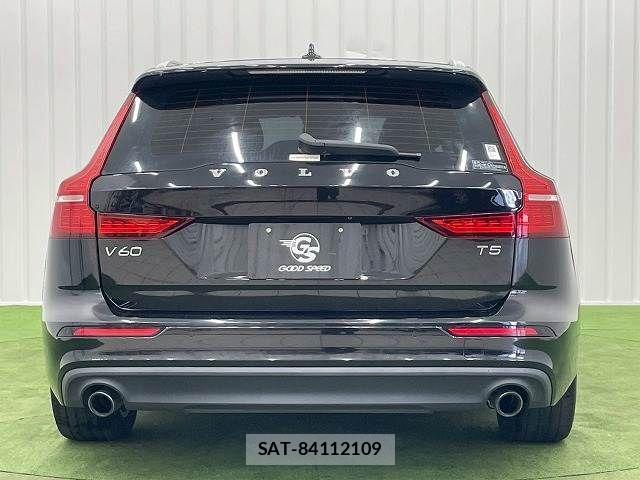 Volvo V60 2019-09 7226765-12