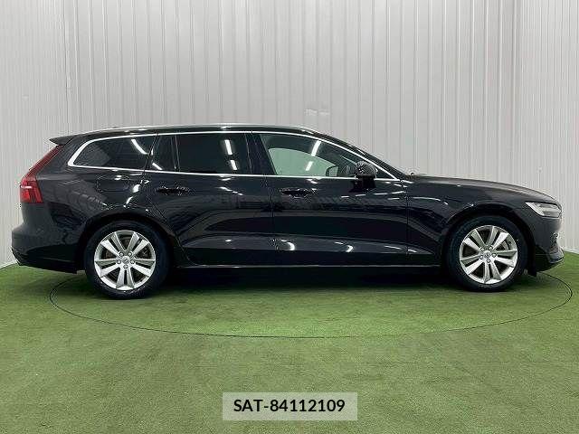 Volvo V60 2019-09 7226765-14
