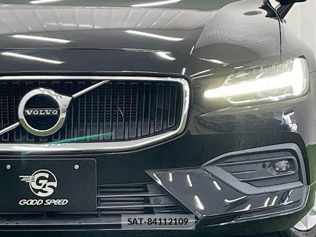 Volvo V60 2019-09 7226765-17