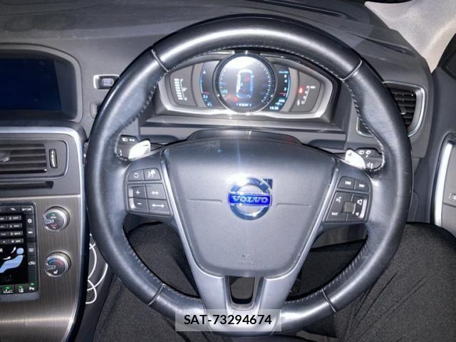 Volvo V60 2015-08 7226761-10