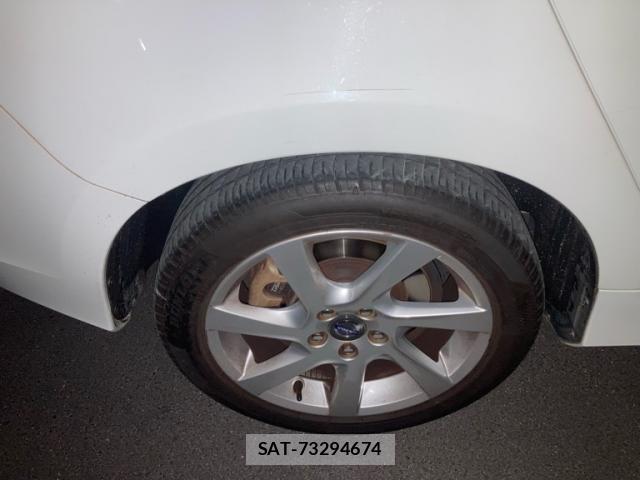 Volvo V60 2015-08 7226761-4