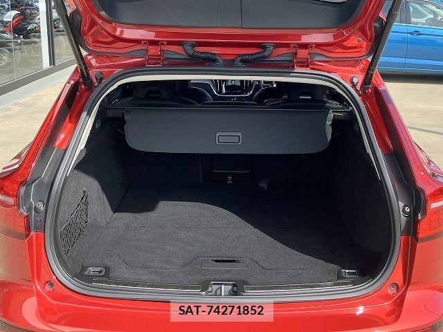 Volvo V60 2021-09 7226767-13