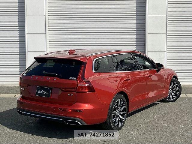 Volvo V60 2021-09 7226767-1