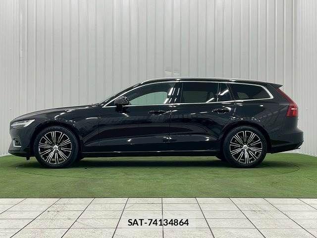 Volvo V60 2019-03 7226762-13