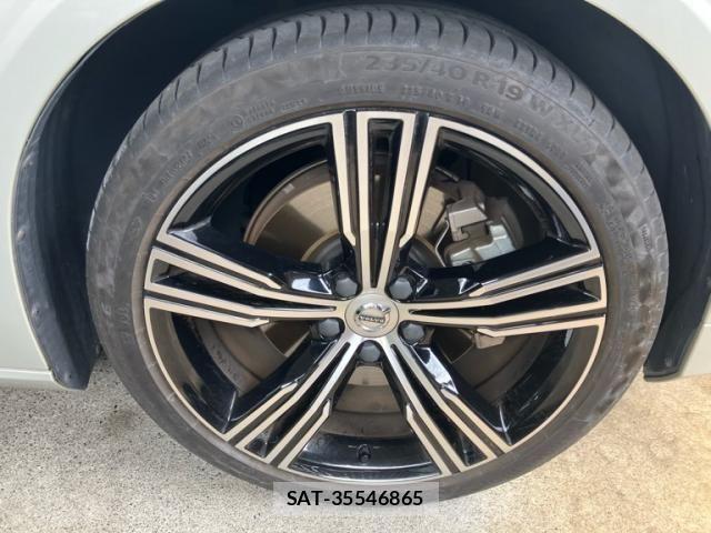 Volvo V60 2019-11 7226766-4