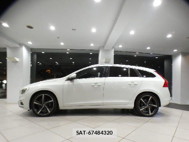 Volvo V60 2015-11 7226759-14