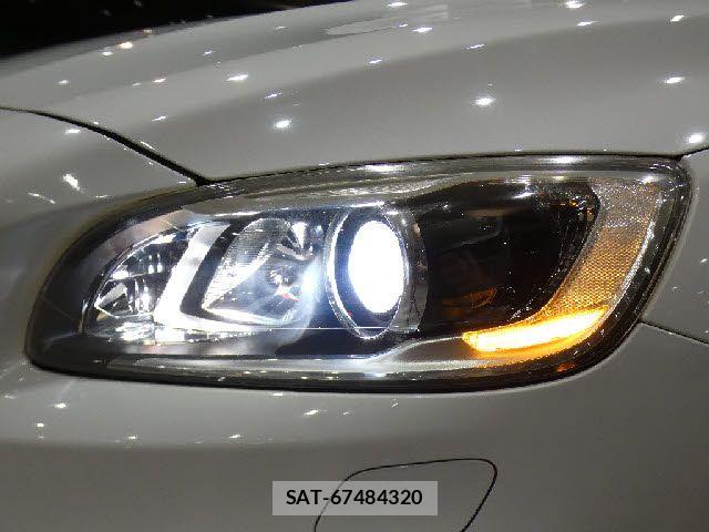 Volvo V60 2015-11 7226759-19