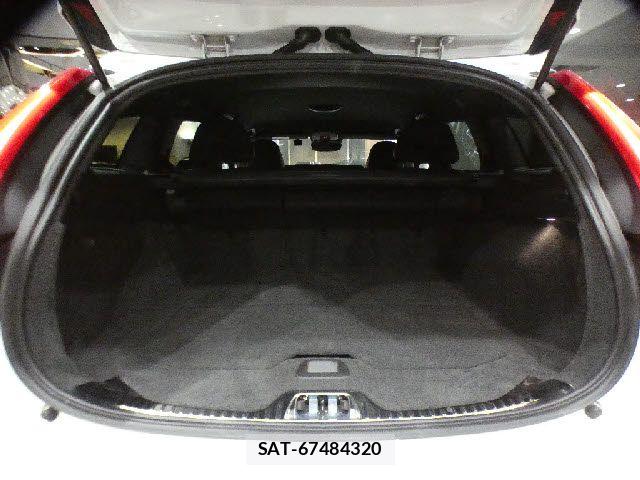 Volvo V60 2015-11 7226759-29