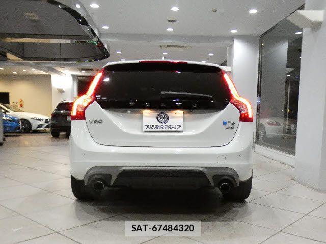 Volvo V60 2015-11 7226759-5