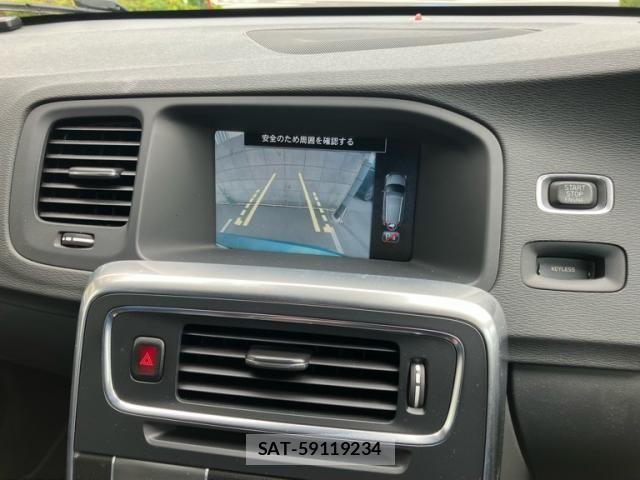 Volvo V60 2014-02 7226758-25