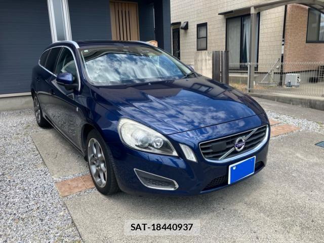 Volvo V60 2012-09 7252751-1