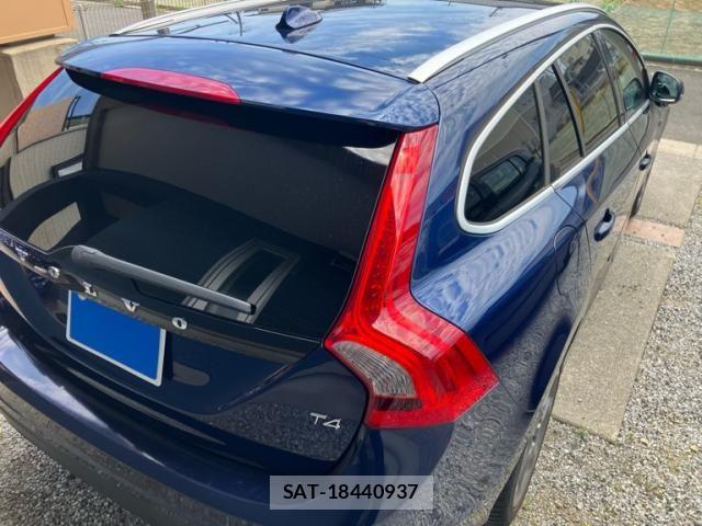 Volvo V60 2012-09 7252751-2