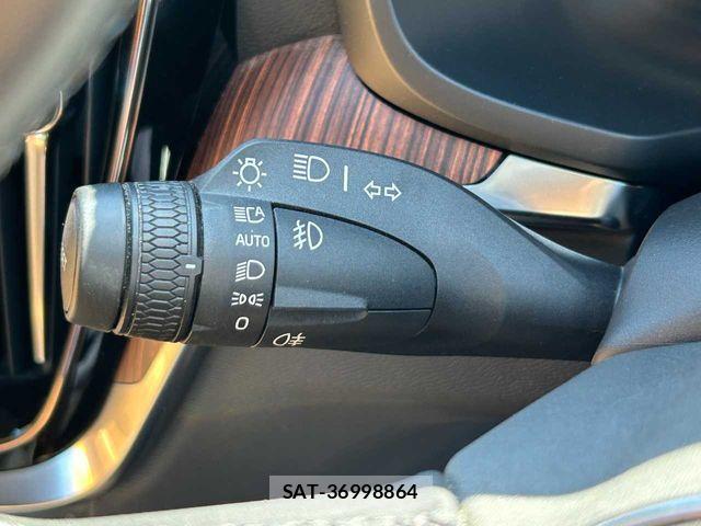 Volvo V60 2023-12 7252744-11