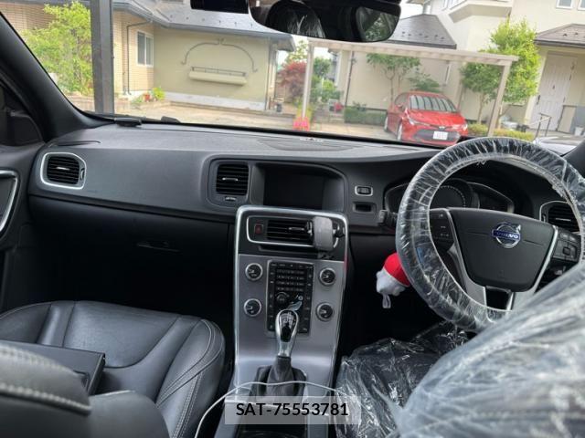 Volvo V60 2016-11 7252750-15
