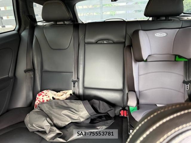 Volvo V60 2016-11 7252750-16