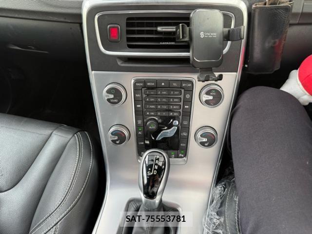 Volvo V60 2016-11 7252750-23