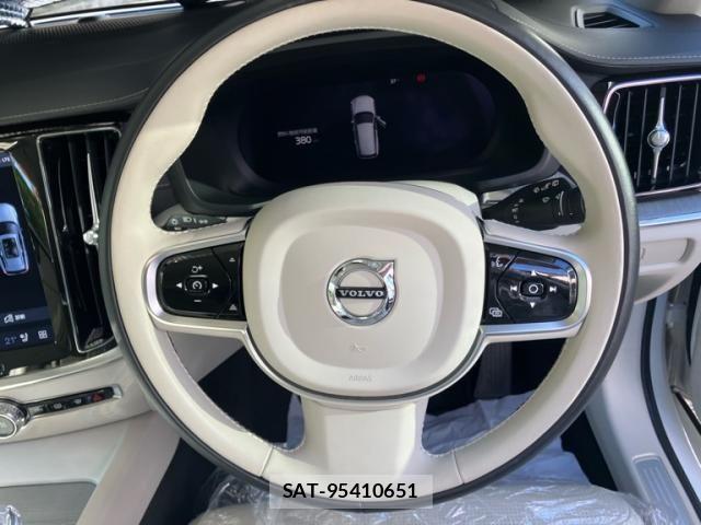 Volvo V60 2023-11 7273226-10