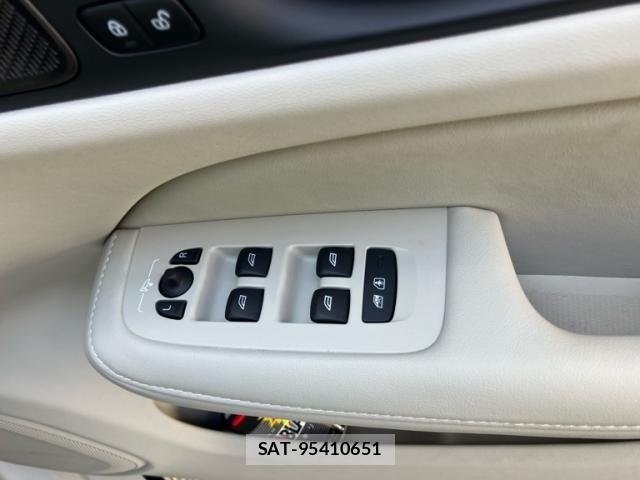 Volvo V60 2023-11 7273226-11
