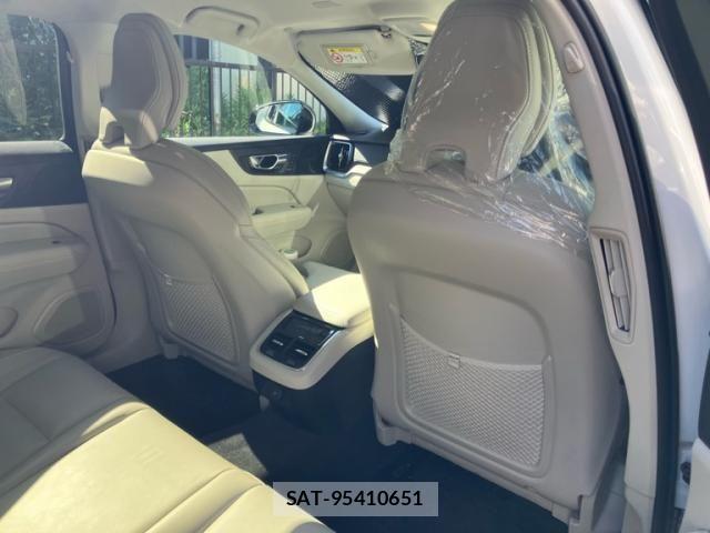 Volvo V60 2023-11 7273226-13