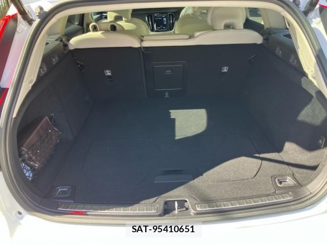 Volvo V60 2023-11 7273226-18