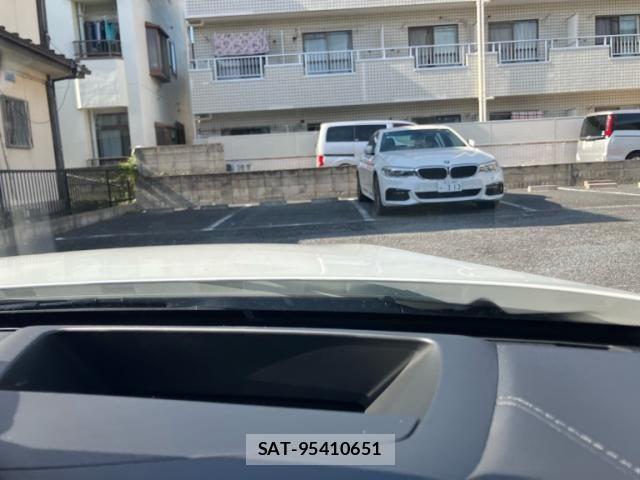 Volvo V60 2023-11 7273226-23