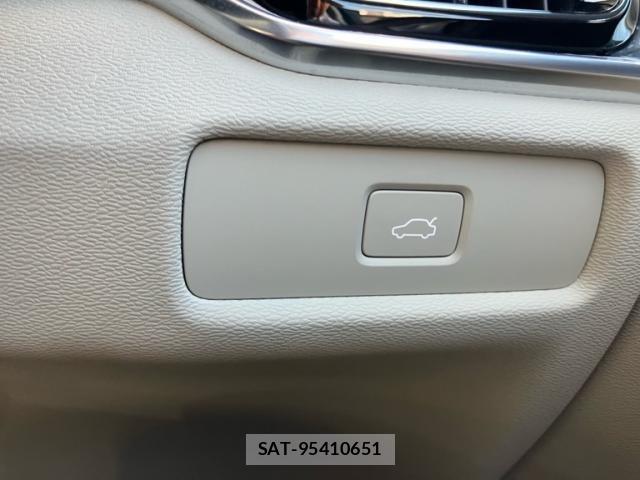 Volvo V60 2023-11 7273226-25