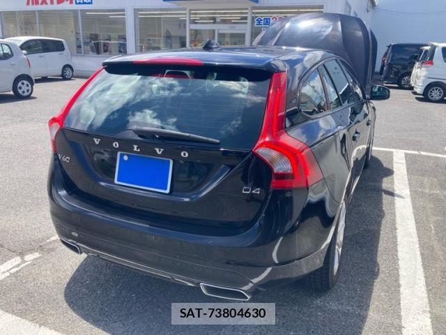 Volvo V60 2017-05 7273227-9