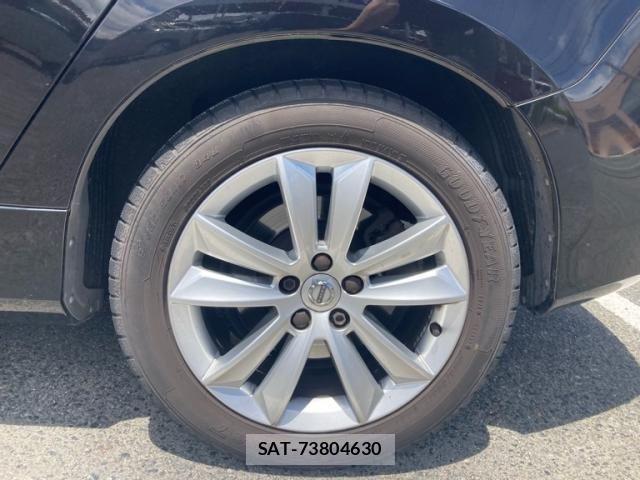 Volvo V60 2017-05 7273227-12
