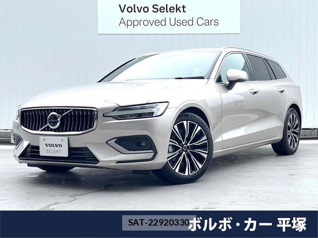 Volvo V60 2023-08 7330988-0