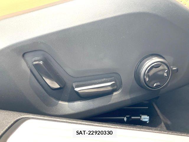 Volvo V60 2023-08 7330988-9