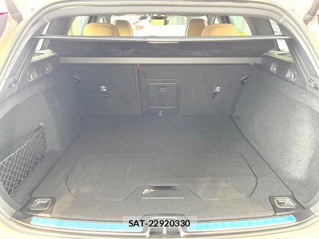 Volvo V60 2023-08 7330988-13