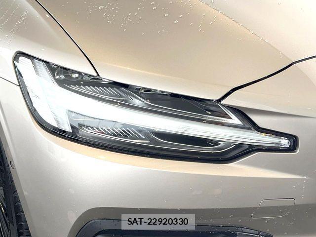 Volvo V60 2023-08 7330988-14
