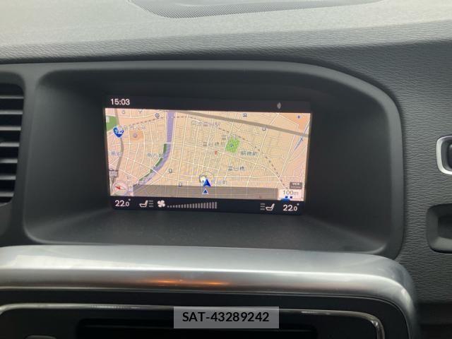 Volvo V60 2017-06 7330986-13