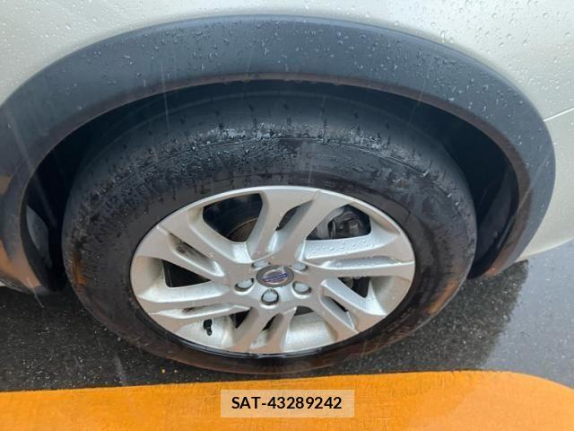 Volvo V60 2017-06 7330986-2