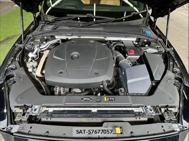 Volvo V60 2019-01 7360360-11