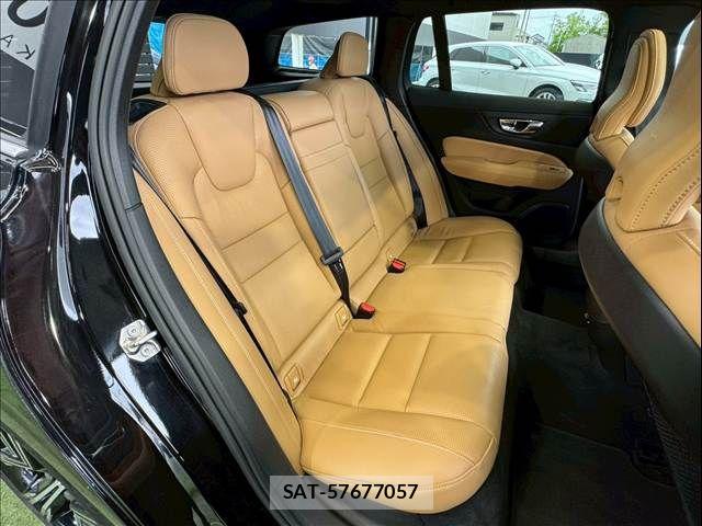 Volvo V60 2019-01 7360360-7