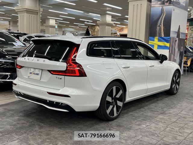 Volvo V60 2025-09 7360364-11