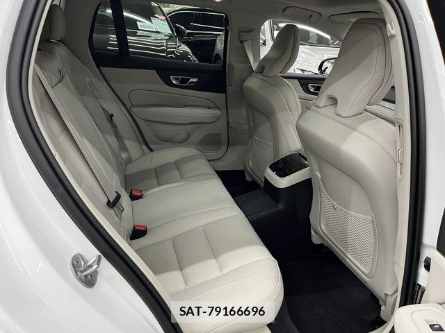 Volvo V60 2025-09 7360364-4