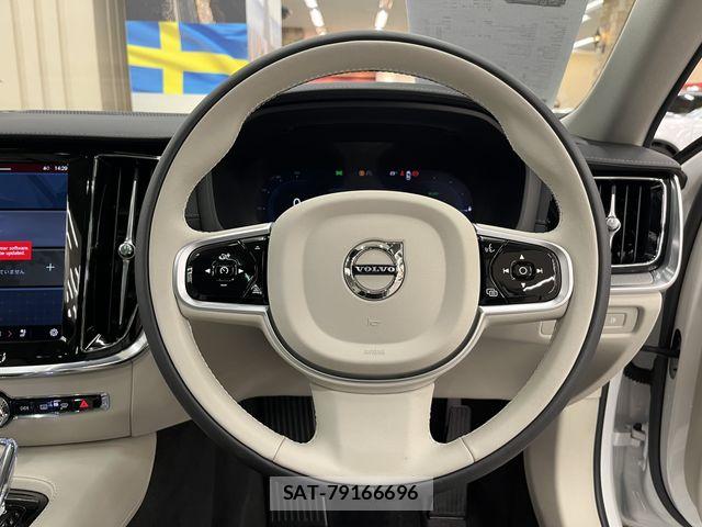 Volvo V60 2025-09 7360364-8