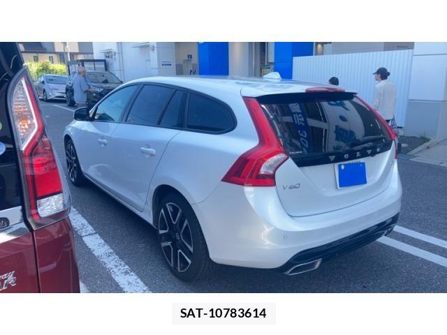 Volvo V60 2017-04 7394715-2