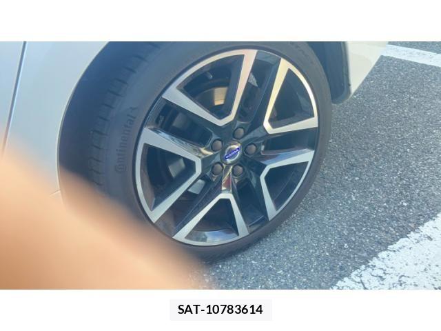Volvo V60 2017-04 7394715-7
