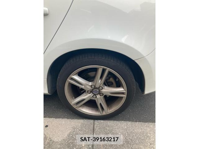 Volvo V60 2015-11 7458685-10