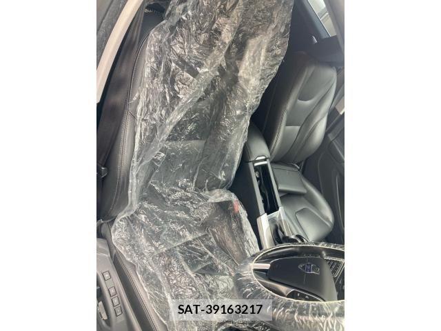 Volvo V60 2015-11 7458685-12