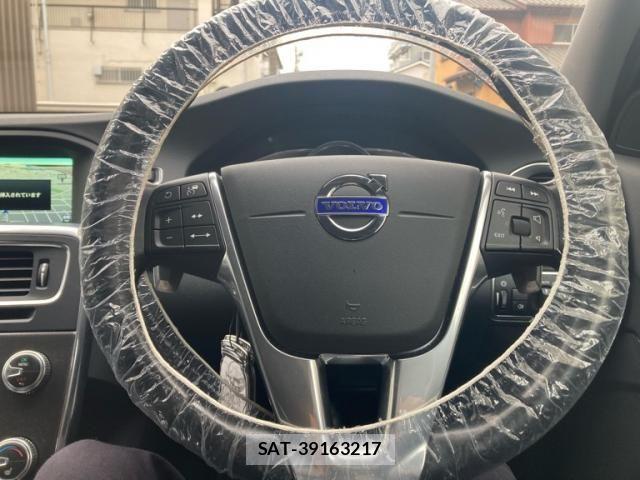 Volvo V60 2015-11 7458685-17